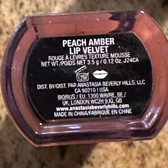 NIB Anastasia of Beverly Hills set of lip velvets. - Picture 3 of 8